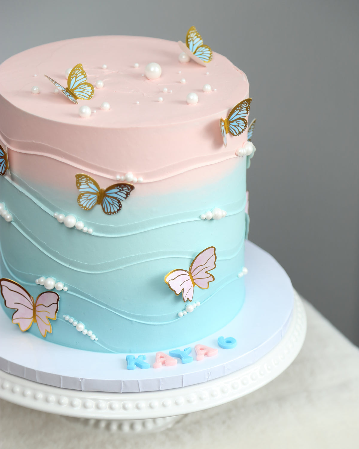 Pastel Butterly Cake