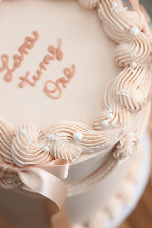 Dusty Pink Vintage Cake