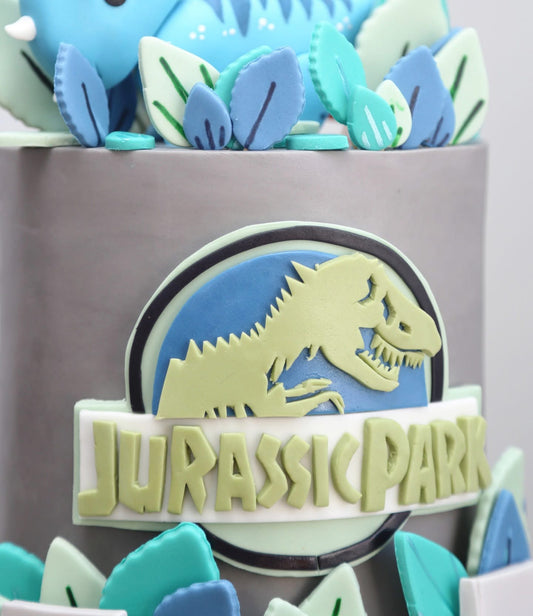 Jurassic Jungle Tier Cake