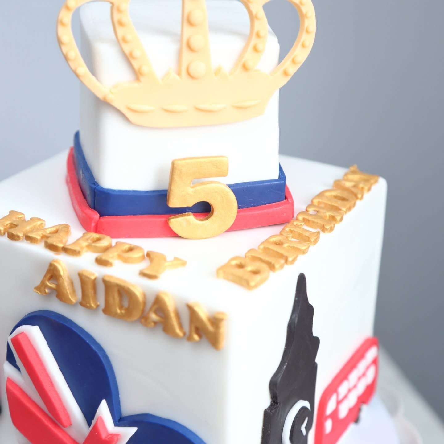Royal Crown & London Tier