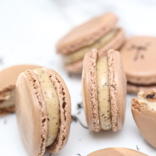 Earl Grey (12 Macarons Box)