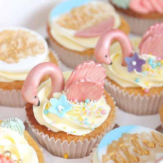 Flamingo & Pearl Cupcakes