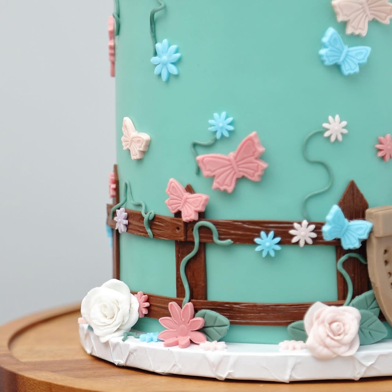 Horse Paddock Theme Cake