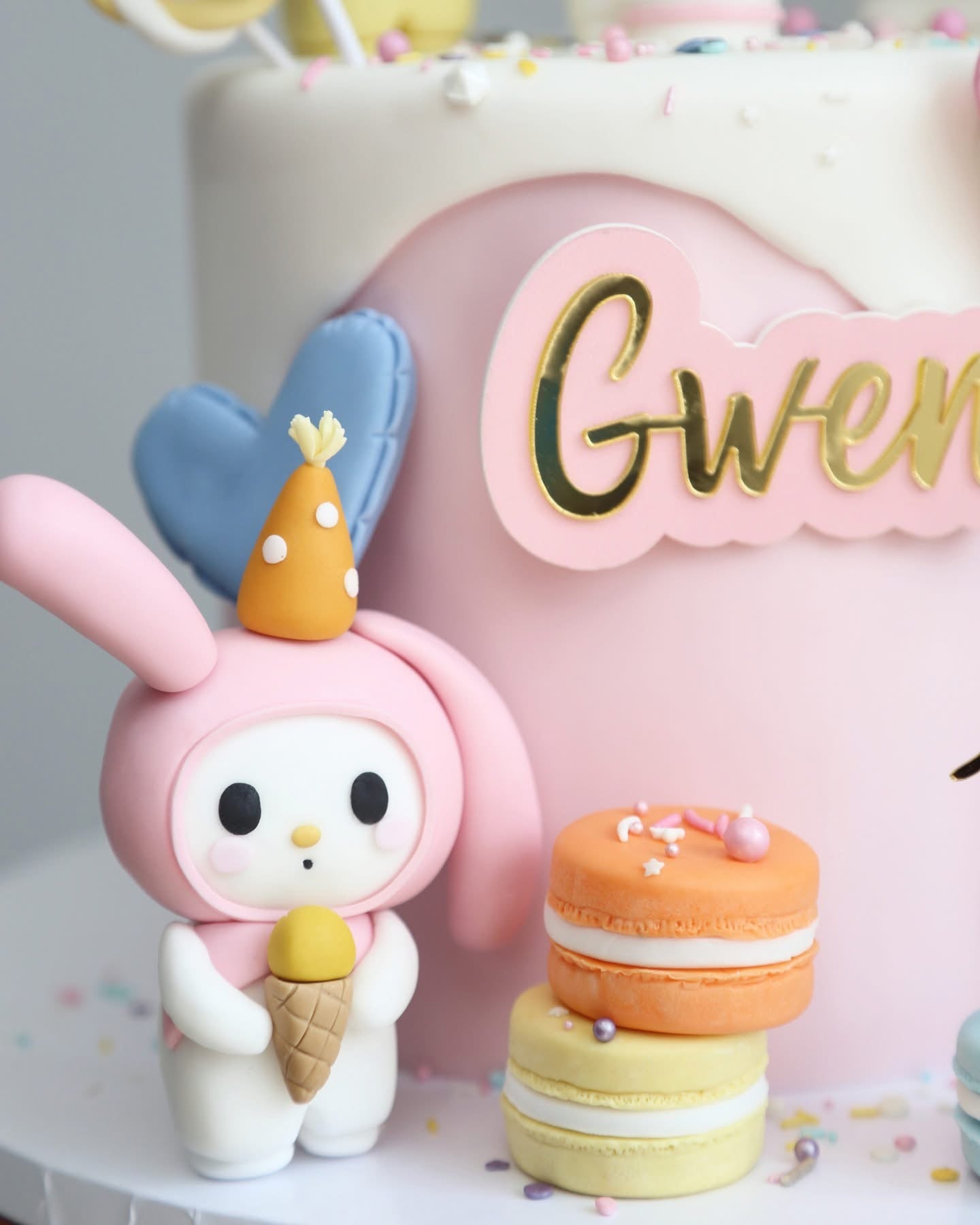Sweet Sanrio Party Cake 🤍