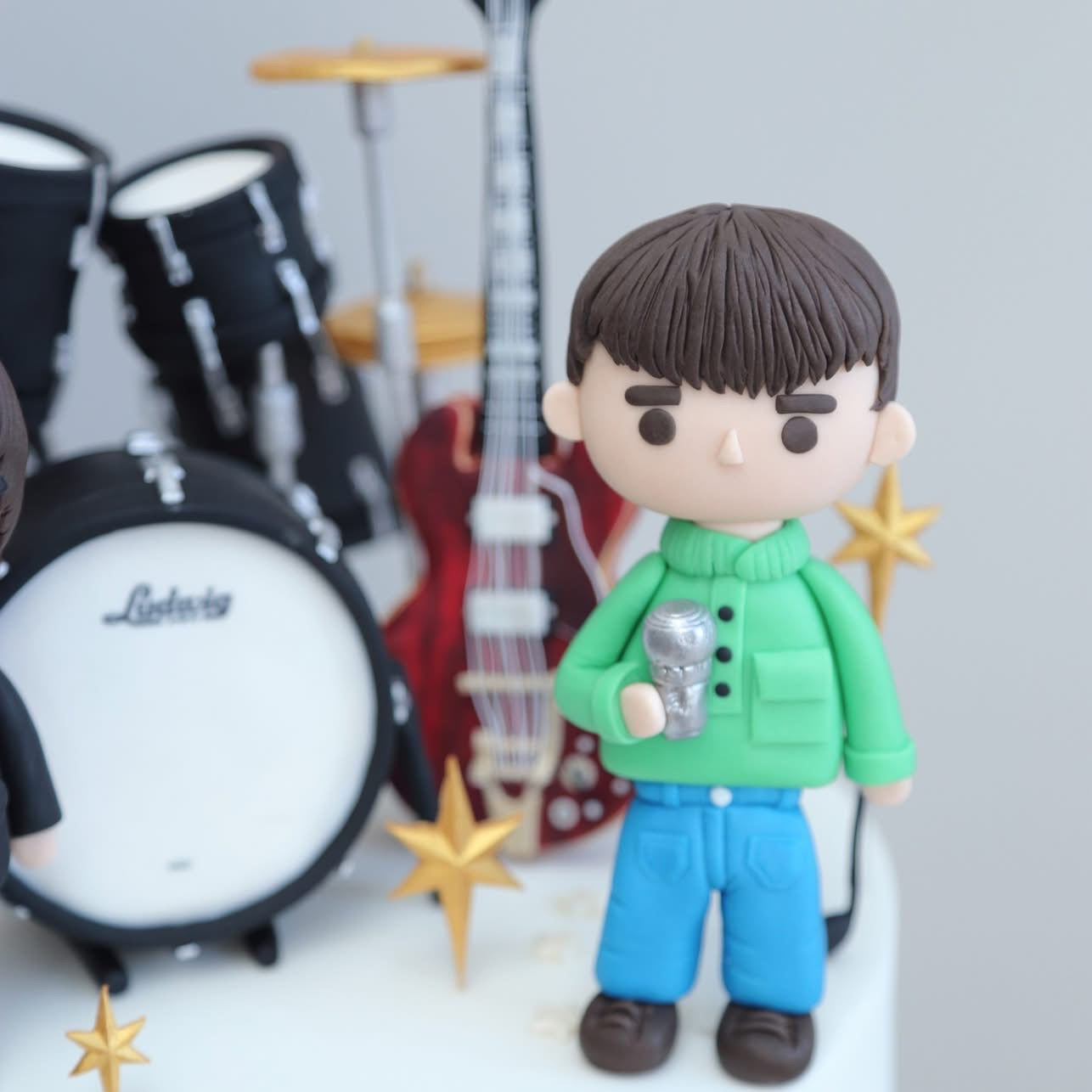 The Oasis-inspired Cake🎸🎶🎤