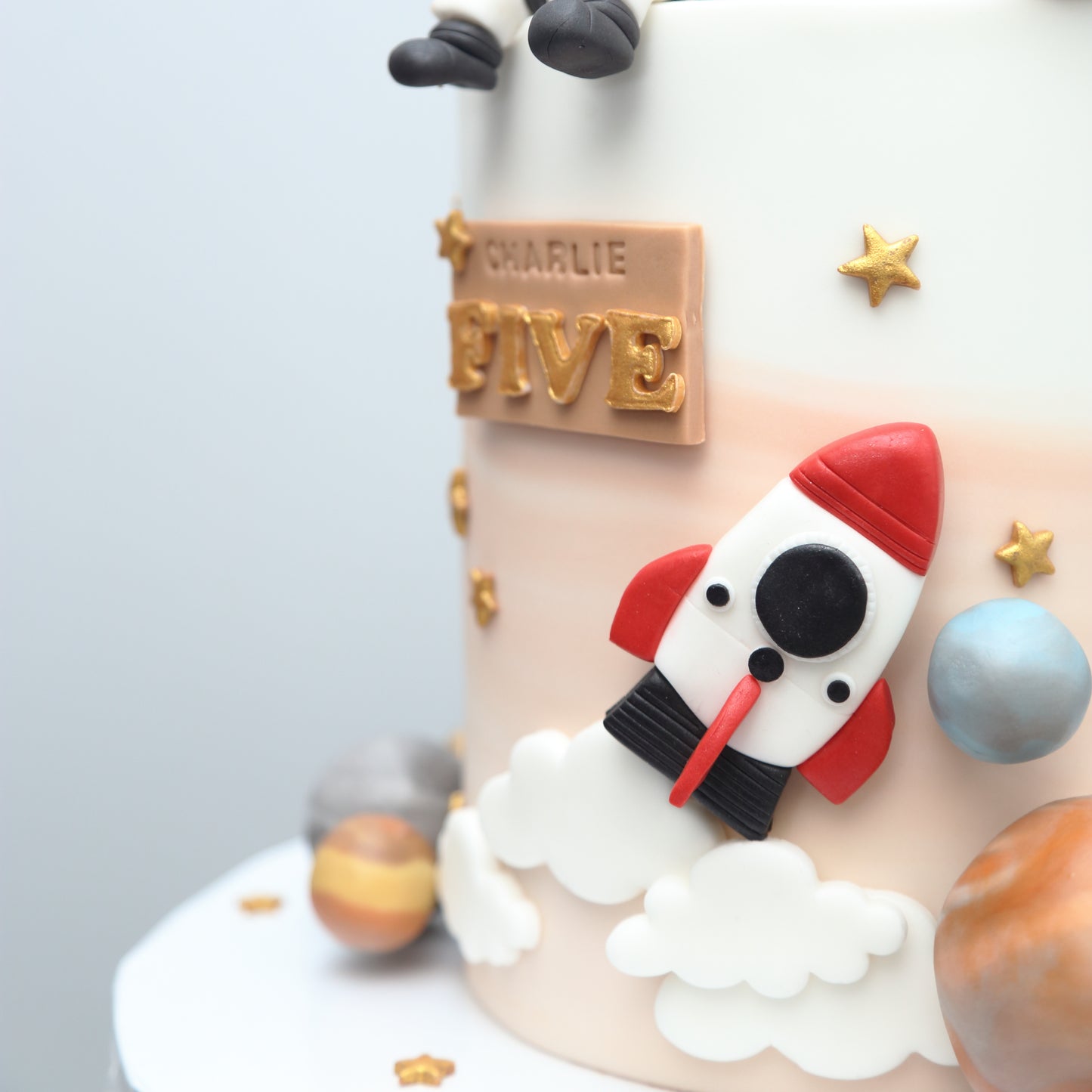The Little Space Explorer Cake