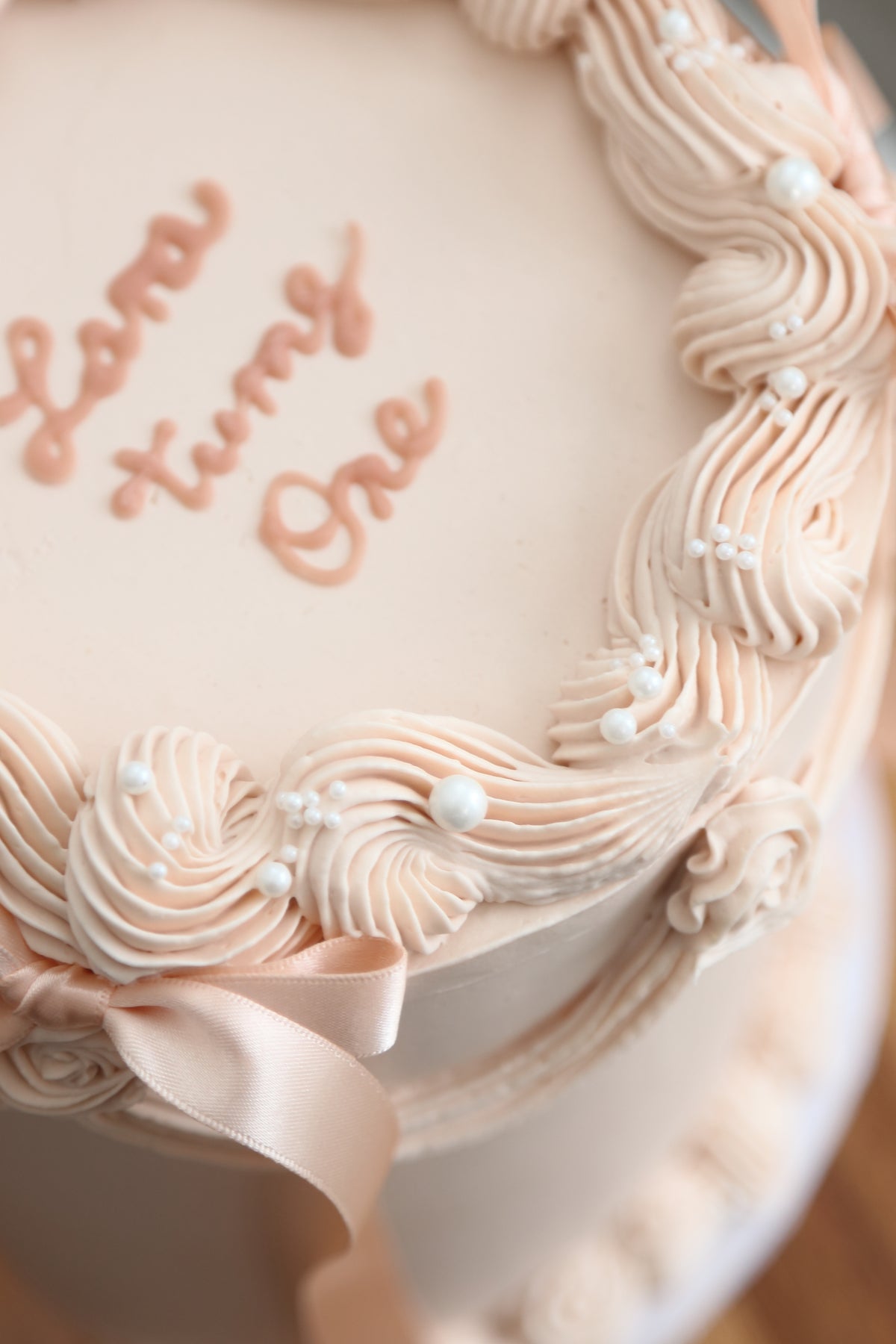Dusty Pink Vintage Cake