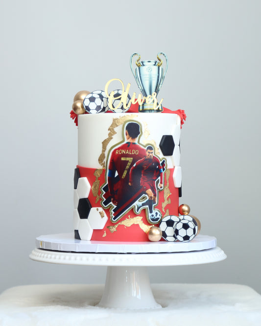 The CR7 Champion Cake ⚽️🏟️❤️