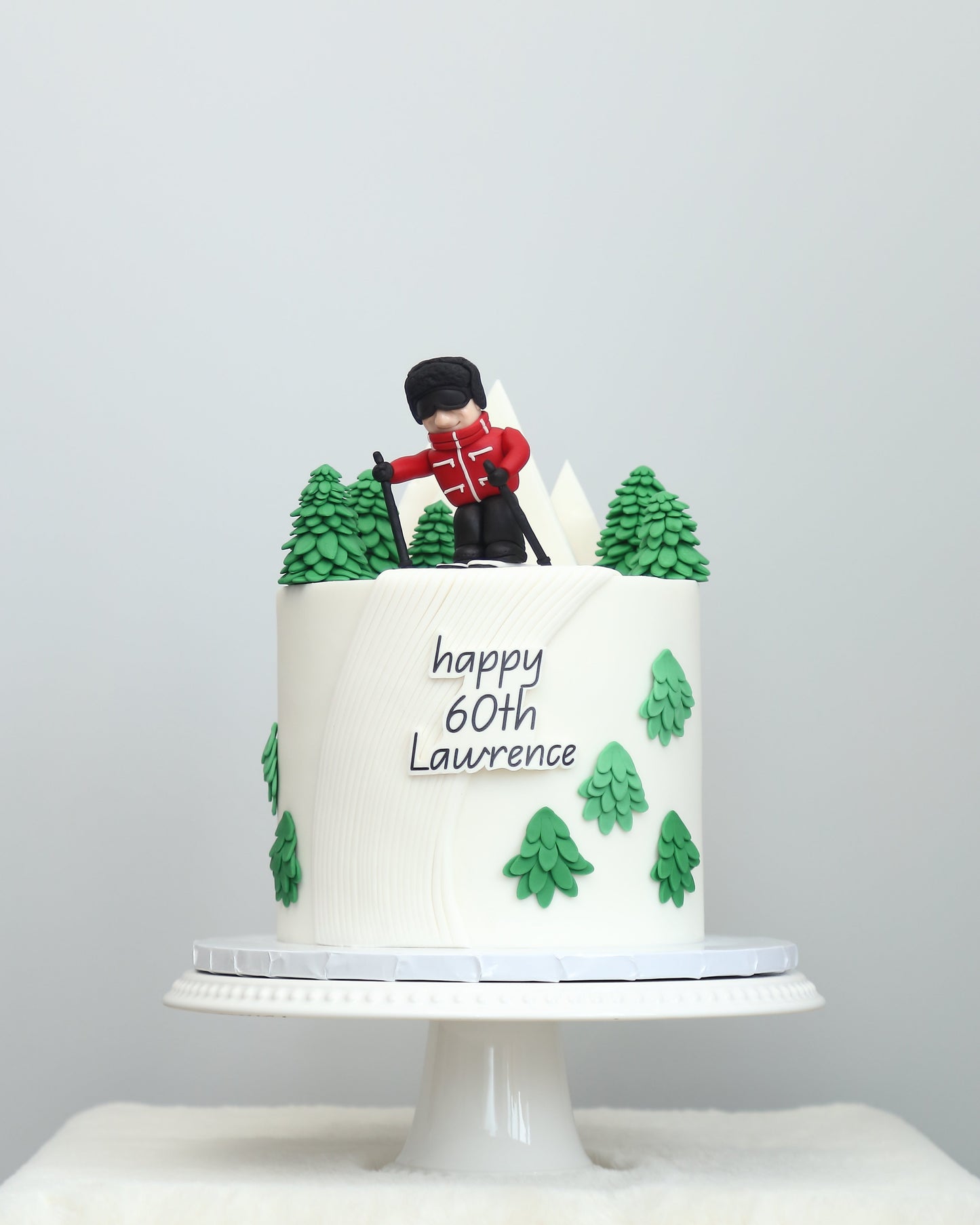 The Snow Mount Skiing Cake