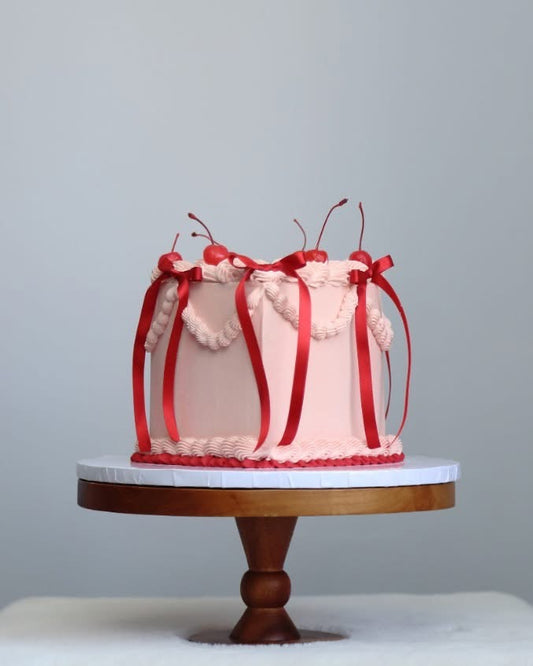 Lambeth Vintage Heart Cake
