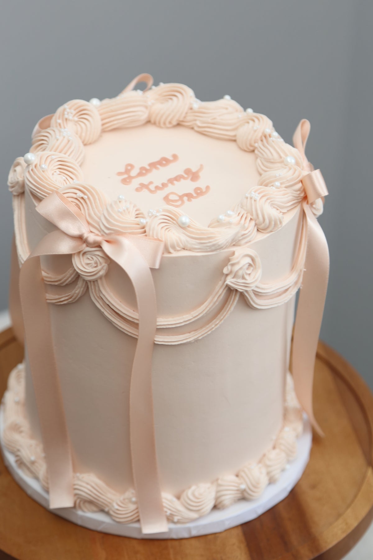 Dusty Pink Vintage Cake