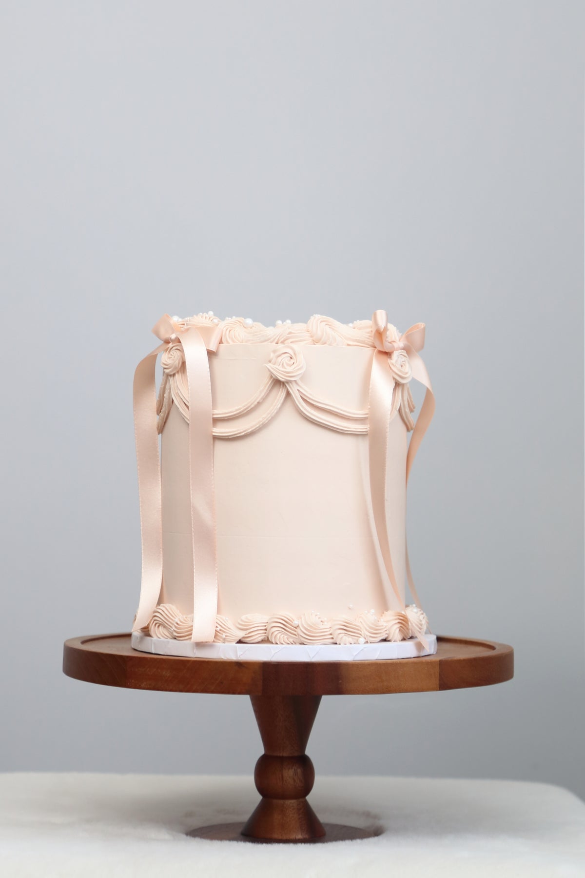 Dusty Pink Vintage Cake