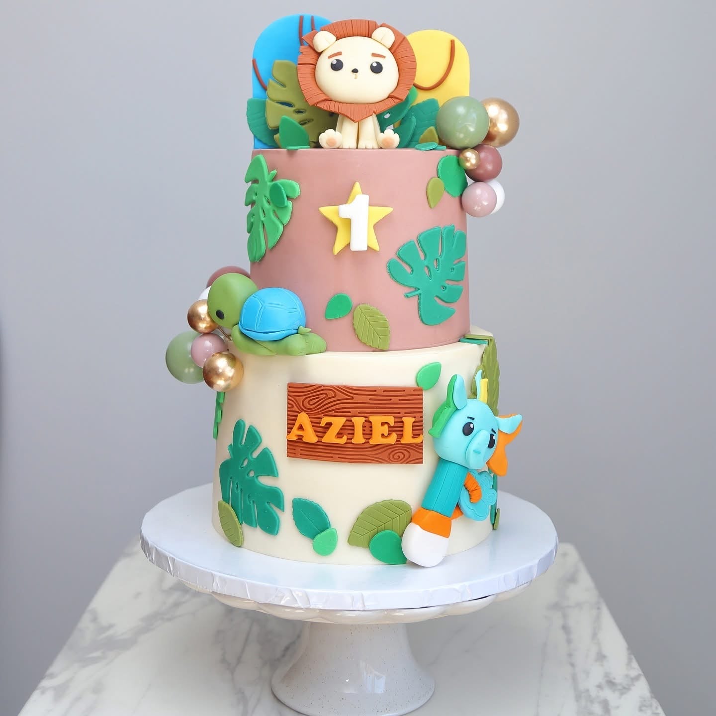 Safari Buddies Vivid Delight (Tiered)