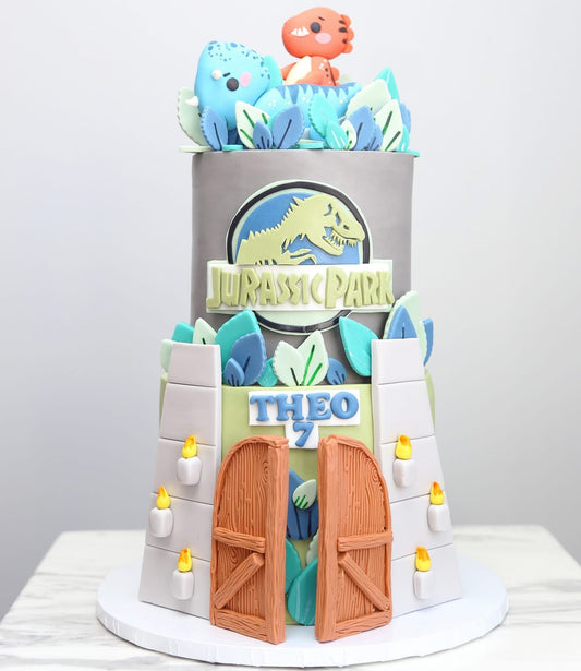Jurassic Jungle Tier Cake