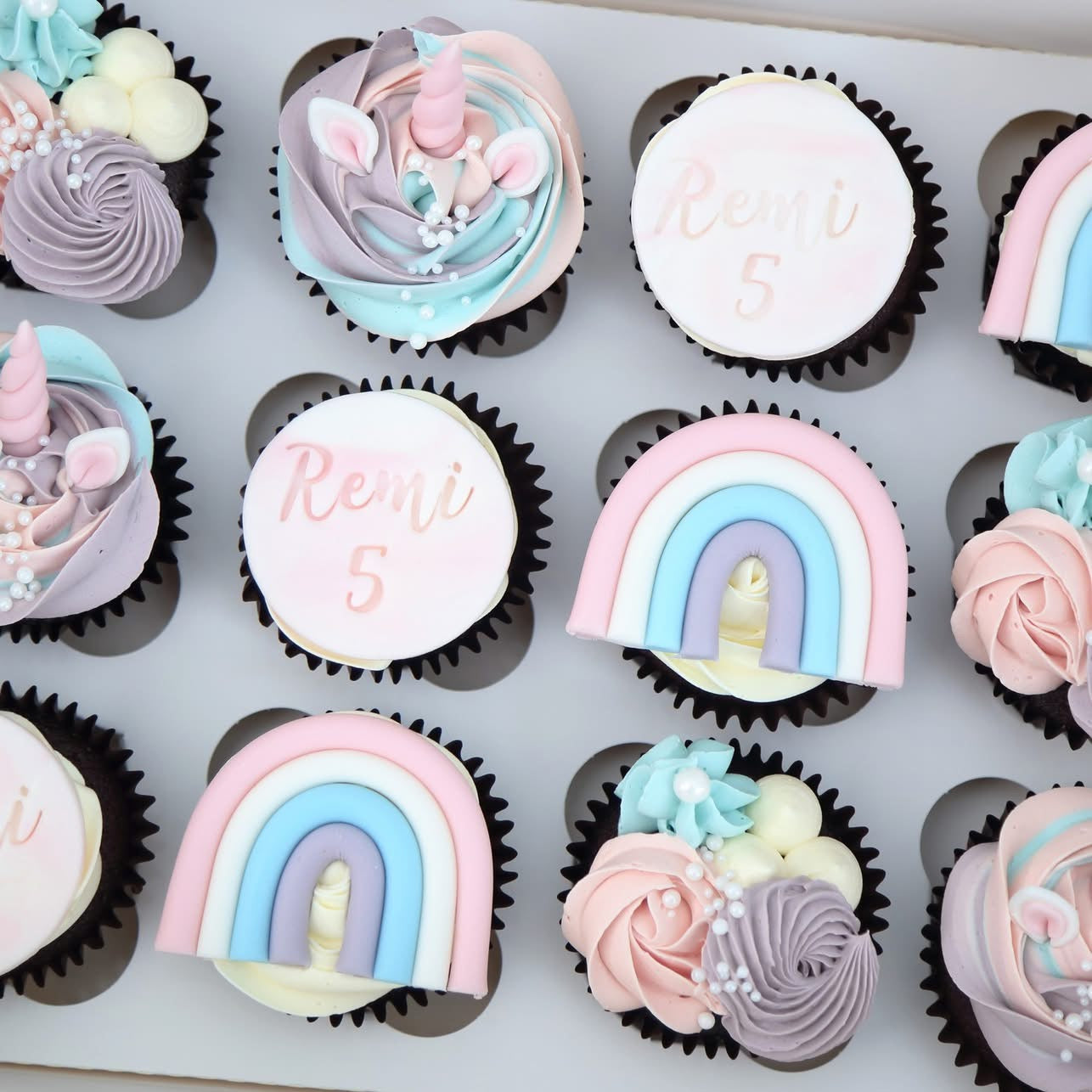 Cupcake with Message (6 pcs) [Unicorn]