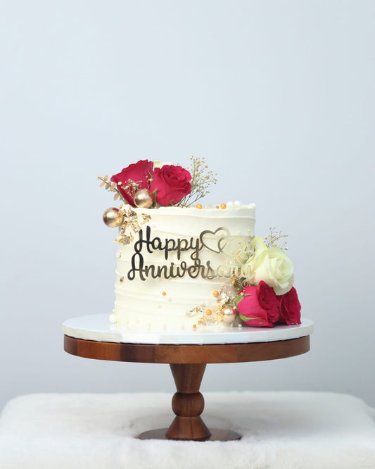 Red and White Rose Cake