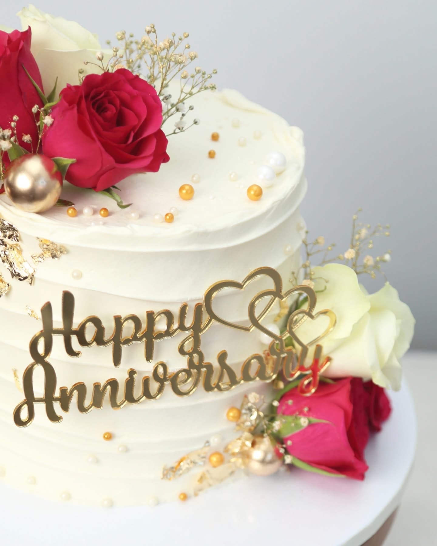 Red and White Rose Cake