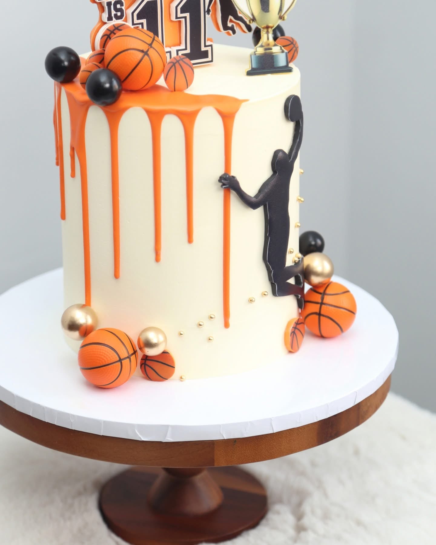Slam Dunk Basketball Theme Cake